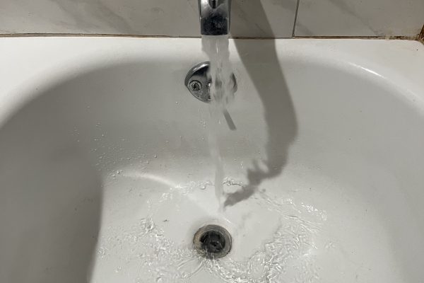 Clearing Bathtub Drain in Oak Park, CA
