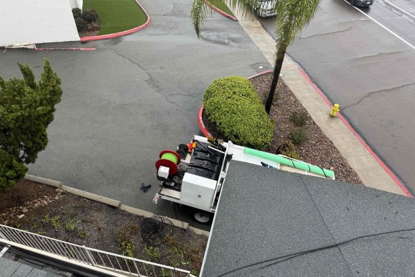Roof Drain Hydro Jetting Service in Oak Park, Ca