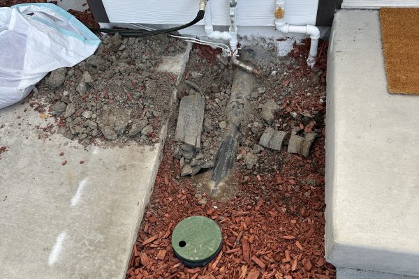Broken Sewer Repair, Long Beach, California