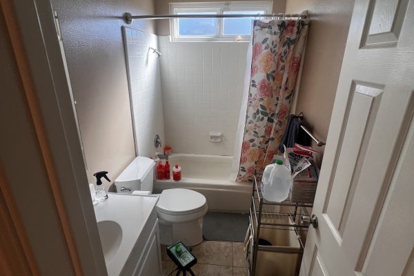 Tenants in San Dimas Concerned About a Smell