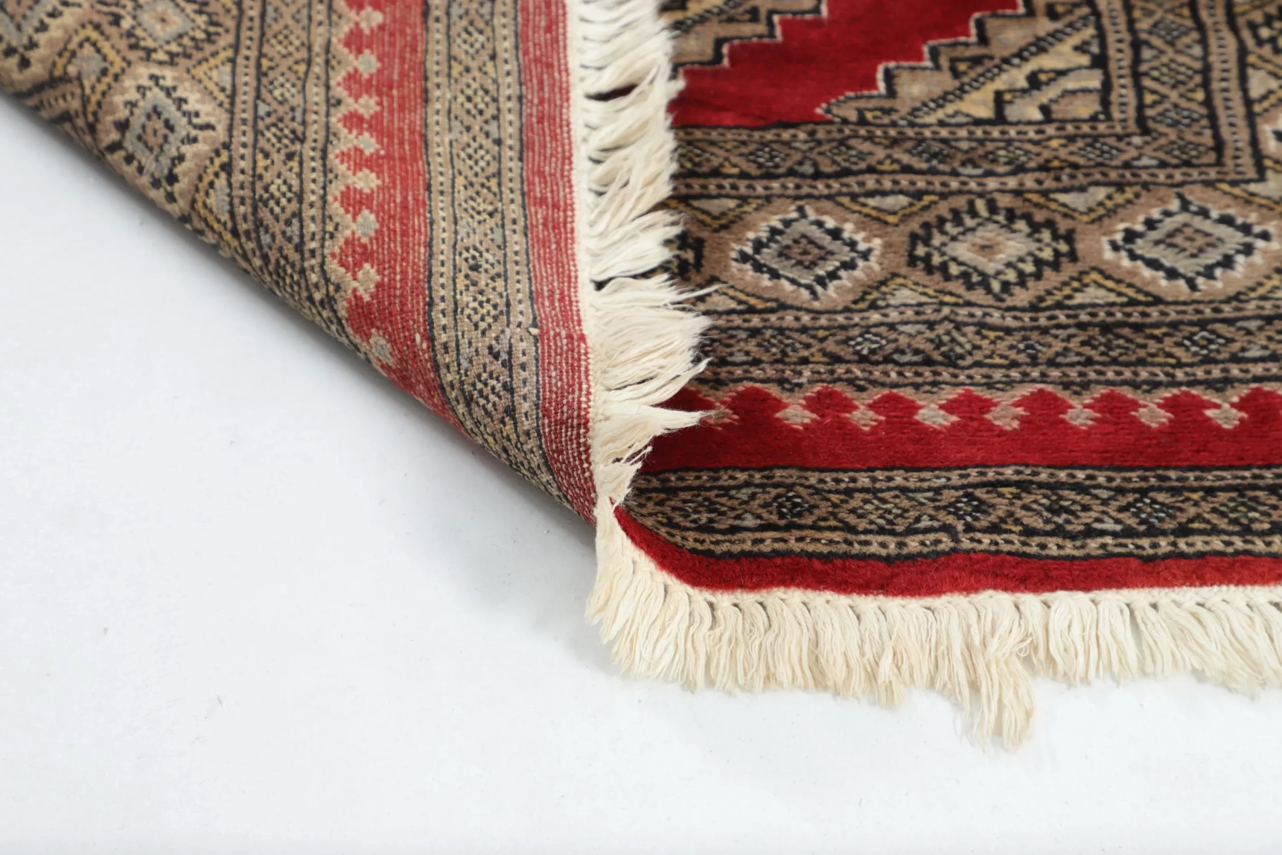 Signs Your Rug Needs Professional Cleaning