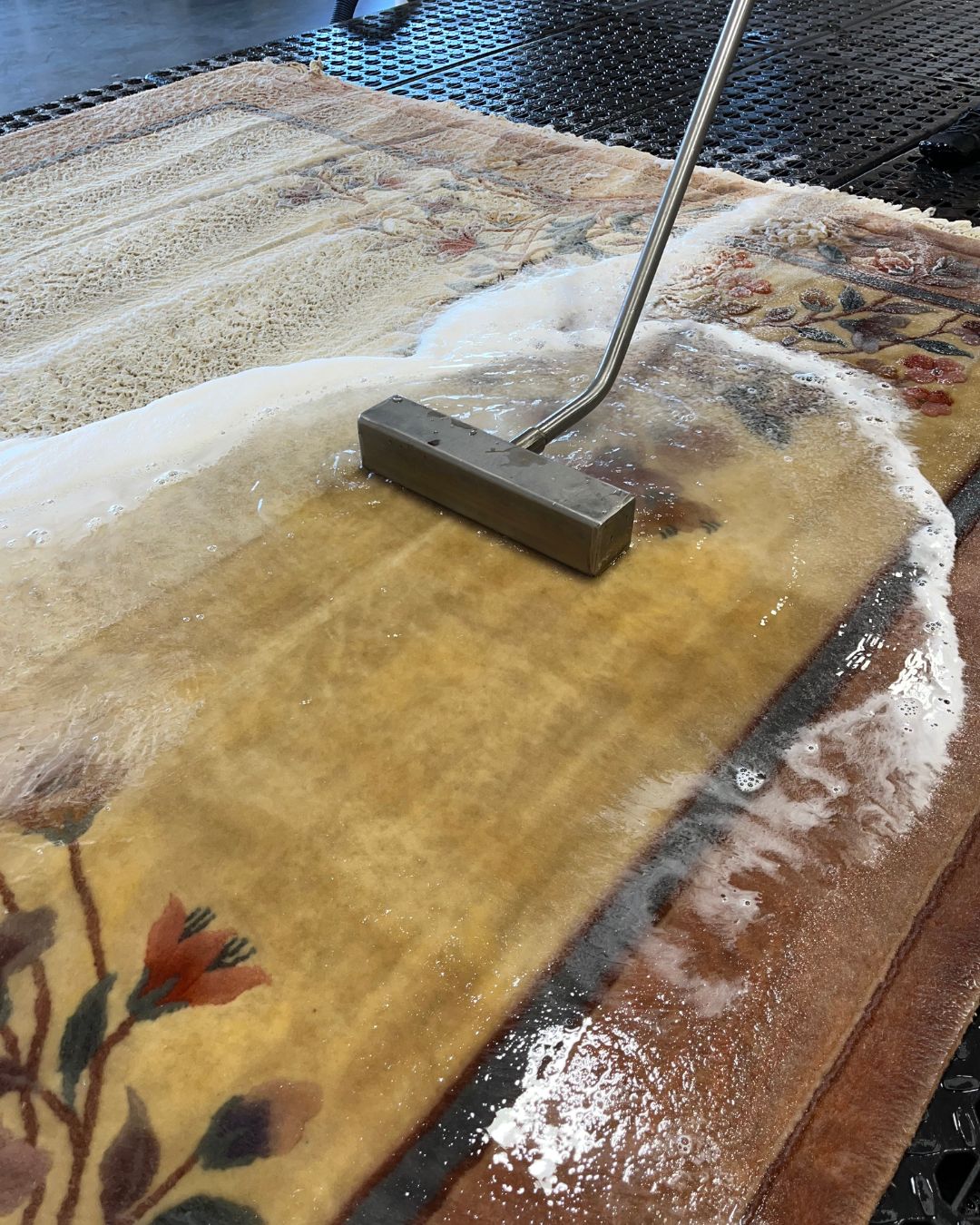 Hand-Knotted Wool Rug Cleaning Wash in Cathedral City, CA