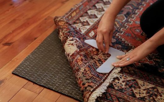 What Causes Rug Corners to Curl Up?