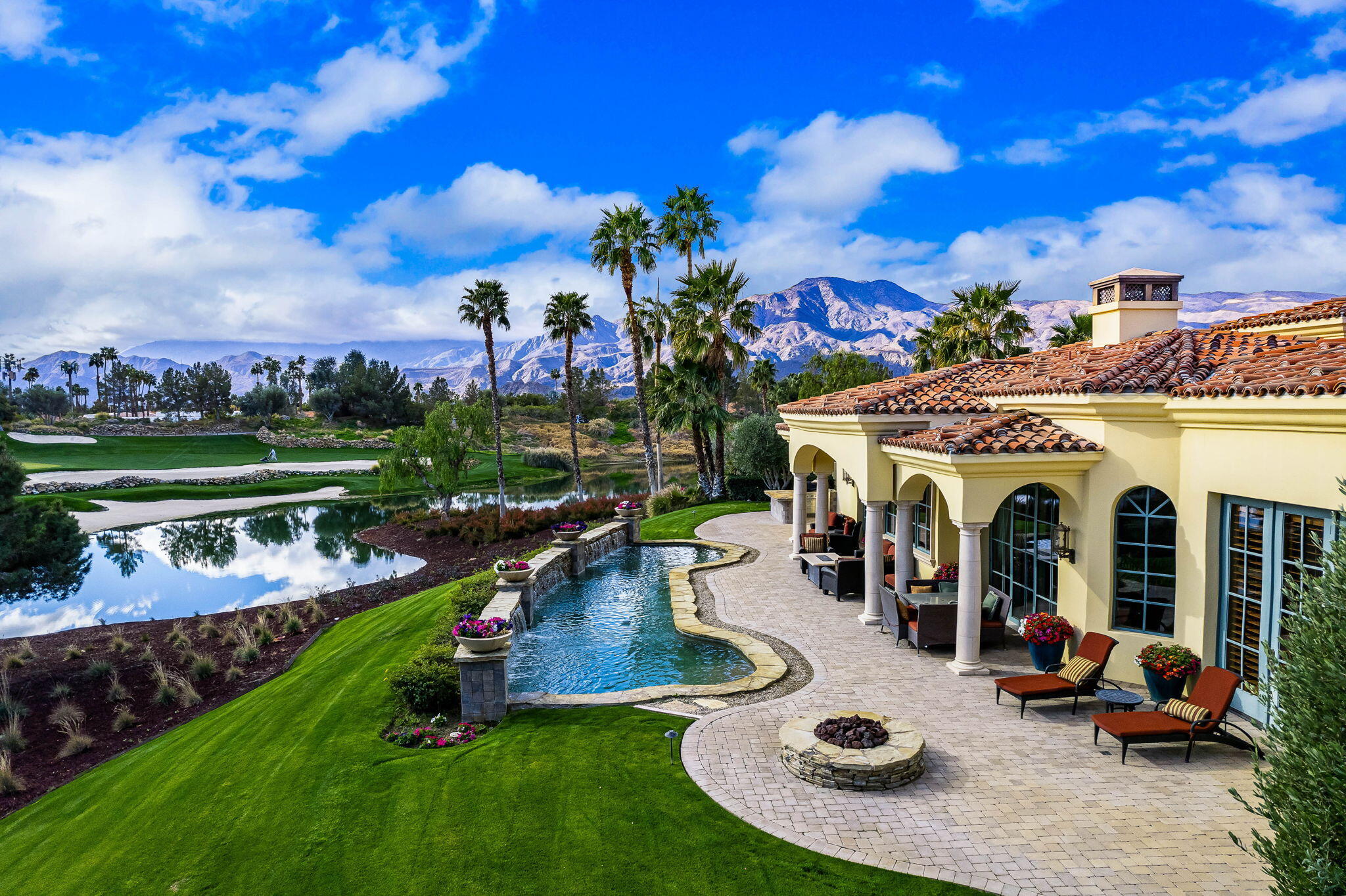 Rug Washing for La Quinta Golf Course Communities